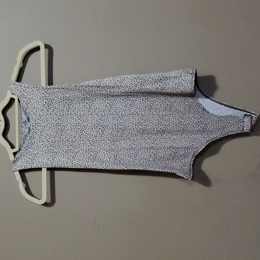 Gaze bodysuit size medium